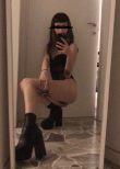 Mistress Dara cerca schiavi