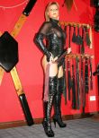 Mistress a Brescia, Padrona, Donna autoritaria, Piedi da adorare, Dungeon Brescia